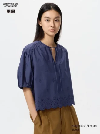Broderet bluse med halve ermer for kvinner