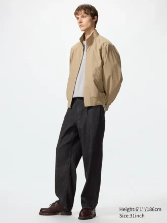 Herrejeans med vid, rett passform