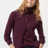 Kort ribbestrikket cardigan i merinoull for damer