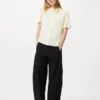 Kortærmet bluse i rayon for damer | Prikk