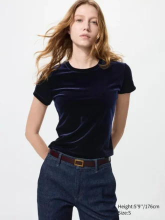 Mini-T-skjorte i myk velour for kvinner
