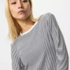 Myk ribbet T-skjorte for kvinner | Stripet
