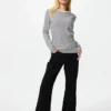 Myk ribbet T-skjorte for kvinner | Stripet