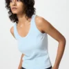 Myk ribbet tank-top for damer