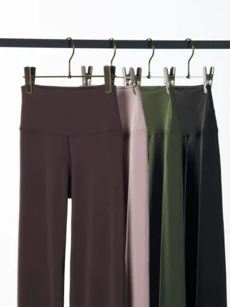 Ultra Stretch AIRism UV-beskyttende flare-tights for kvinner