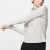 Ultra Stretch AIRism UV-beskyttende hettegenser med gjennomgående glidelås for kvinner
