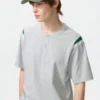 Unisex T-skjorte med henleyhals
