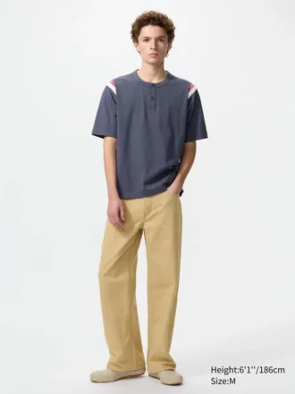 Unisex T-skjorte med henleyhals